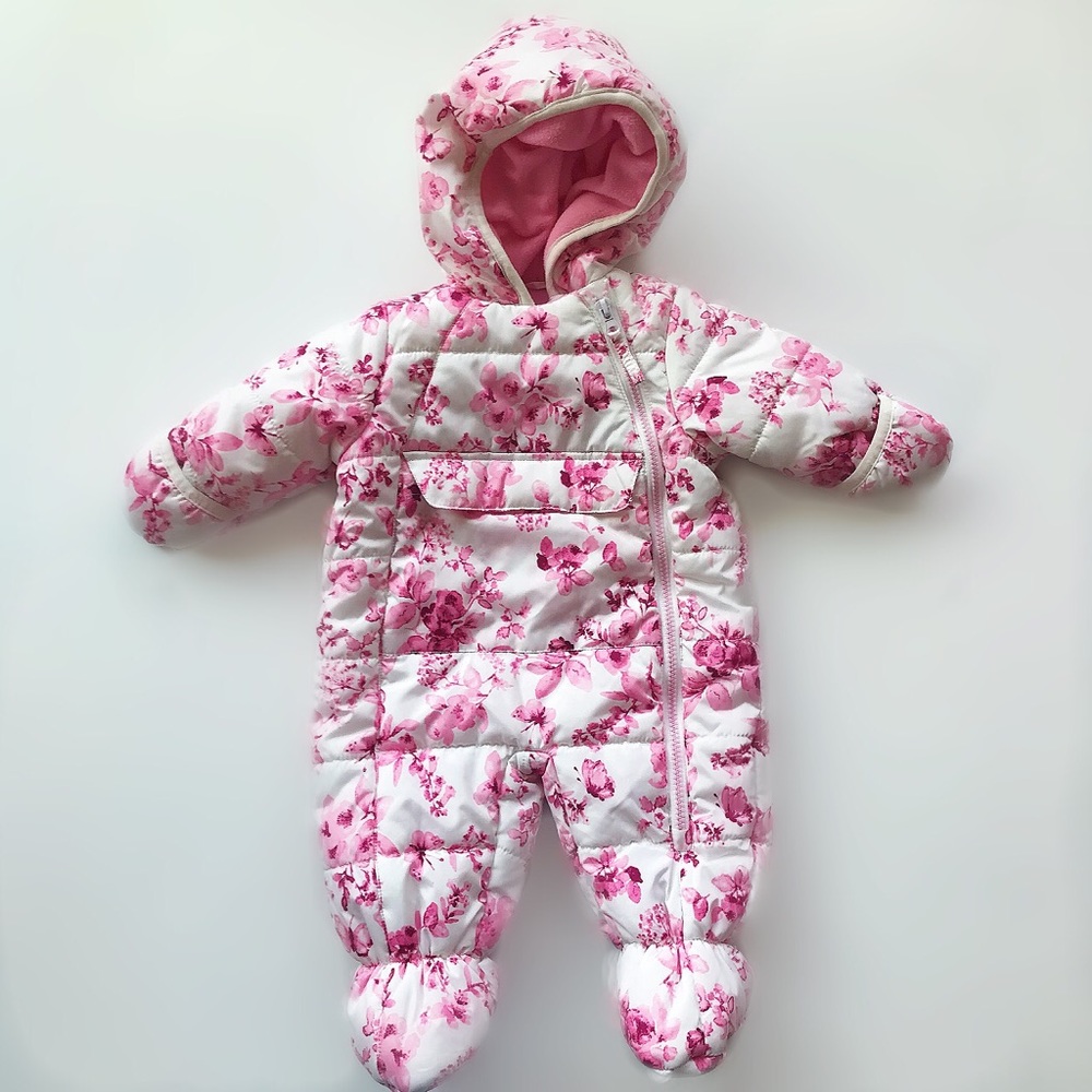 ❌SOLD❌ 3-6M Rothschild floral snowsuit